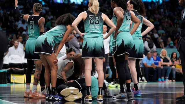 Liberty's Jonquel Jones Re -re -Rankle v strate ortuti

