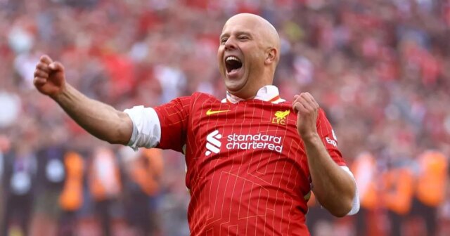 Liverpool Transfer News: Medical réservé pour Star en tant que Slot Arne prêt à approuver des offres de 75 millions de livres sterling
