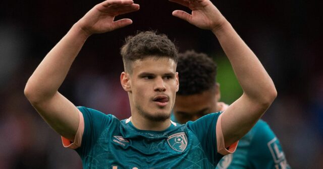 Liverpool obtient un gros coup de pouce dans le transfert de milos kerkez avec les frais convenus et l'ensemble médical
