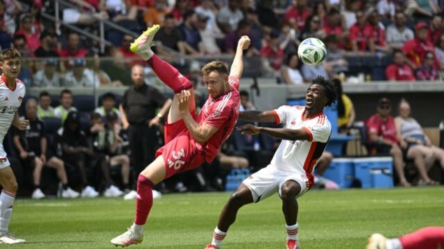 Louis City Edge Zemetrasenie v debute Davida Critchleyho

