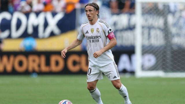 Luka Modric súhlasí s tým, že sa podpisuje pre AC Miláno po klube Svetového pohára

