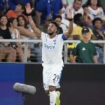 Majstrovstvá sveta FIFA Club: Kapitán Al-Hilal al-Dawsari bol vylúčený zo zápasu proti Real Madrid s poškodením
