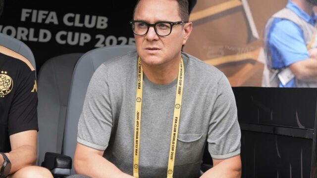 Majstrovstvá sveta FIFA Club: Wydad Casablanca Coach a Team Doctor zapojený do kolízie amerického automobilu

