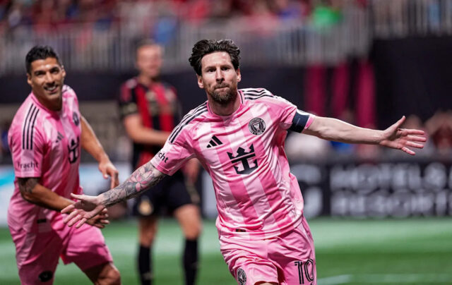 Hráči Flamengo predstavujú tímovú fotografiu pre futbalový zápas skupiny Copa Liberdores medzi Brazo Stadium v ​​Rio de Janago a Venezuela. (Foto Venezuela. (Fotografie Mauro Pimentel / AFP) (Fotografie Mauro PiMitále / AFP cez Getty Images)          