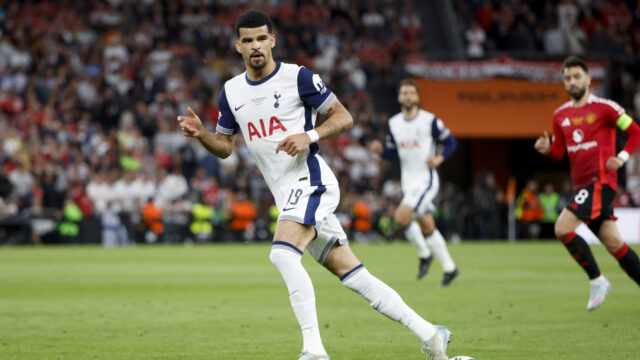 Mal by Tottenham zostať pod Thomasom Frankom v Dominic Solanke alebo podpísať lepšie fit? - Názor

