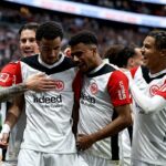 Manchester United, Eintracht Frankfurt Striker, ktorý má záujem o Hugo Ekitike