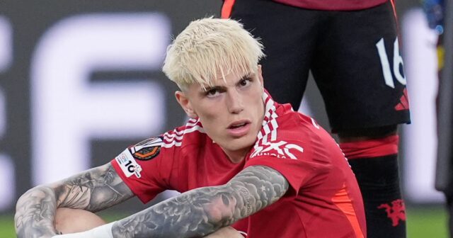 Man Utd Chiefs Furious avec `` Misfit '' Alejandro Garnacho et rendre les demandes de transfert claires

