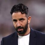 Man Utd souffre d'un coup de marteau de transfert avec Target maintenant défini pour Barcelone Move