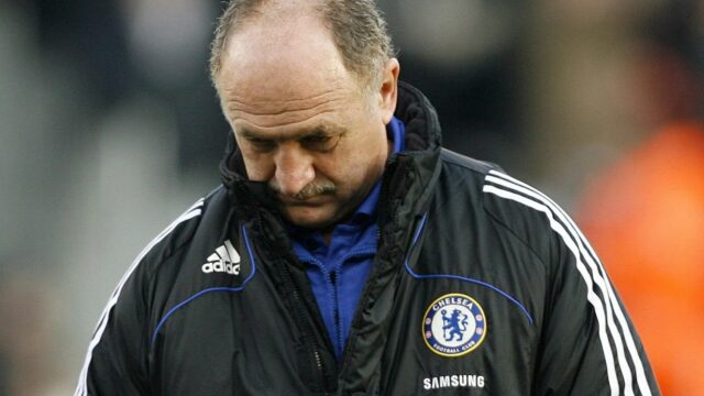 Scolari podpísal v roku 2008 štvorročnú zmluvu na správu Chelsea