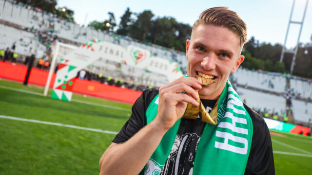 Manchester United Target Furious, pretože klub rodičov vyžaduje 84 miliónov libier, aby ho urobil


