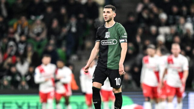 Manchester United v očiach dohoda 25 miliónov eur pre arménsky pocit


