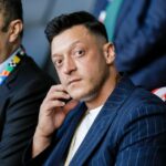 Mesut Ozil objasňuje úlohu pri prekvapení prenosu, keď Arsenal zmeškal obchod