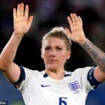 Millie Bright, kapitán majstrovstiev sveta v Anglicku, sa pripojí k Exodusu levice Euros, vďaka čomu sa v zajtrajšom zvolil posledný tím - a nespomínal šéfa Sarinu Wiegman