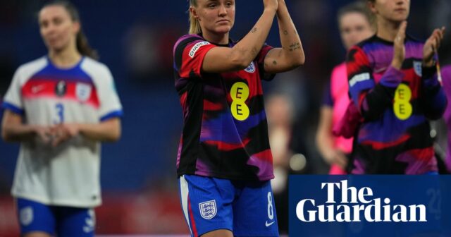 Mnoho anglických hráčov pomáha svojim rodinám pri cestovných nákladoch Euro 2025 Futbalový tím anglického ženského

