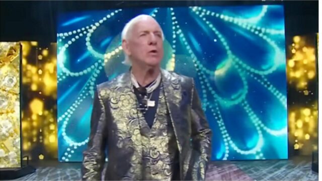 Modlitby za WWE Hall of Rich Famer Flair

