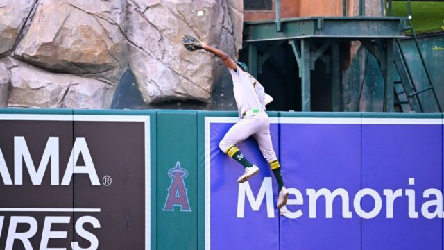 Najlepšie MLB Catch 2025 Stupnica: Denzel Clarke, Chourio, viac

