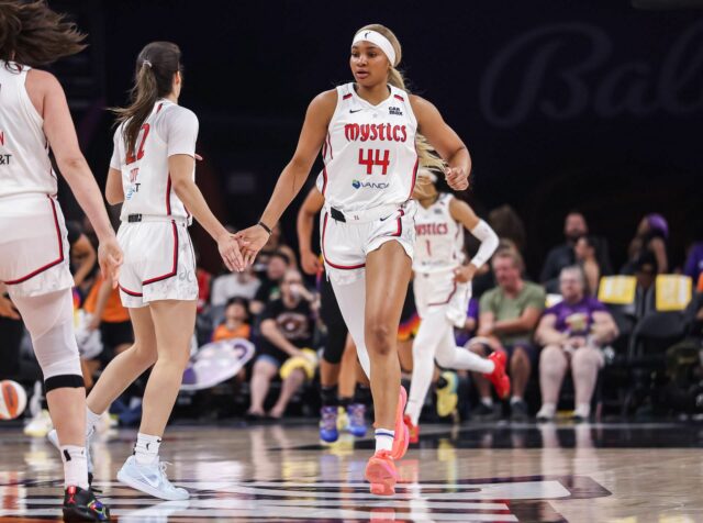 Najnovšie o dostupnosti Kiki Iriafen a Sonia Citron od Showdown vs Indiana Fever (3. júna)


