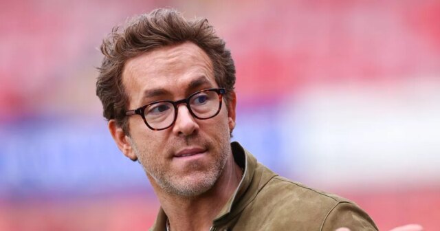 Nákup Ryan Reynolds z 50 miliónov GBP, rozvod z hollywoodskej herečky a ohromujúca čistá hodnota

