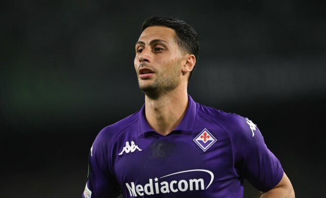 Neapol nadväzuje kontakt na Rolandu Fiorentiny Rolando Mandragora