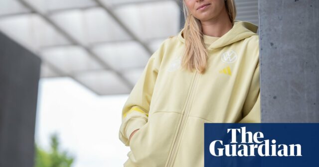 Nemecký Clara Bull: „Vidíš nádheru v každom ľudskom oku. Pripravujeme '| Euro ženy 2025 

