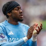 Newcastle zlyhá v ponuke Anthonyho Elana, pretože následky Chelsea možno pociťovať Futbalový šport