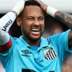 Neymar sa ospravedlňuje za červenú kartu o tom, čo by mohol byť jeho posledným zápasom s brazílskym klubom Santos