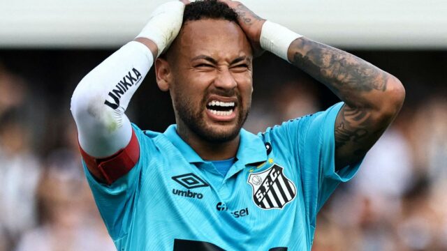 Neymar sa ospravedlňuje za červenú kartu o tom, čo by mohol byť jeho posledným zápasom s brazílskym klubom Santos

