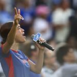 Nie je povedané, že spievala hymnu do španielčiny proti Dodgersovým želaním