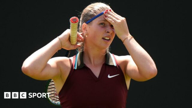 Hannah Klugman reacts to defeat by Yulia Putintseva