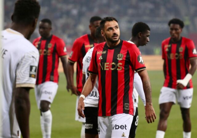 OGC Pekný vzhľad na stiahnutie Gaëtan Laborde a Jérémie Boga

