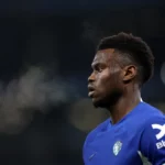 Obranca Chelsea Benoît Badiashile zostáva na Radar Marseille