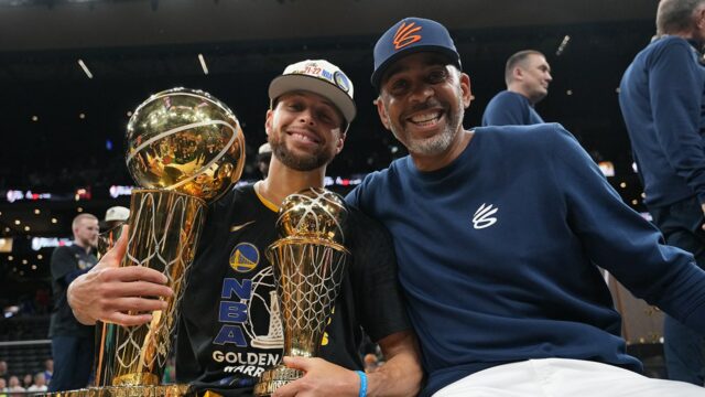 Otec Stephena Curryho predstavuje časovú os kariéry NBA pre hviezdu bojovníkov

