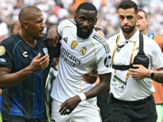 Chelsea sa počas rokovaní o zmluve zaujíma o obrancu Realu Madrid Antonio Rüdiger vo svojom spore s Gustavo Cabralom