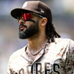 Padres's Tatis Sues vopred Big League in Plat Contract podpísaný o 17