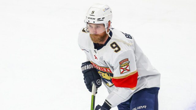 Panthers 'Sam Bennett vyhrá Conn Smythe Trophy ako playoff Stanley Cup MVP

