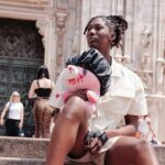 Päť -hviezdičkové akcie Oliviyah Edwarda zdieľania z Milánovej dovolenky s „Toby“ (na fotografiách)