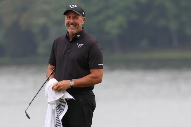 Phil Mickelson odhaľuje zaujímavý detail za jeho bláznivým záberom na Liv Golf Virginia

