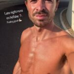 Jack Grealish zdieľal fotografiu roztrhanej fyziky, zatiaľ čo pokračoval v precíznom vzdelávacom režime mimo sezóny.