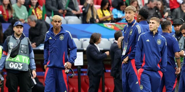 Portugalsko vs. Španielsko - Liga národov: Živé skóre, tímové správy a aktualizácie, ako napríklad Cristiano Ronaldo a Lamin Yamal, zodpovedajú prvýkrát


