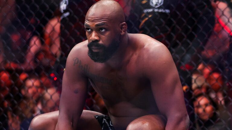Prime Jon Jones ‚určite‘ zasiahol Toma Aspinall