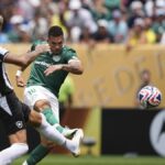 Pozri: Paulinho skóre v predĺžení času, aby poskytol Palmeirovu nadradenosť proti Botafogo