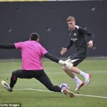 Cole Palmer bol jediným hráčom Chelsea, ktorý sa nevrátil doprava, keď bol na ôsmich hodinách do Philadelphie.