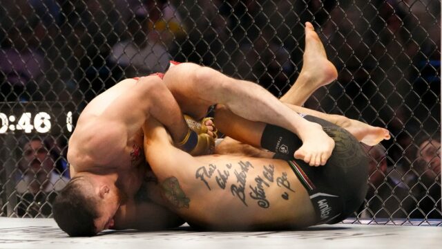 Prečo Henry Cejudo hovorí „Stavte dom“ na Merab dvalishvili

