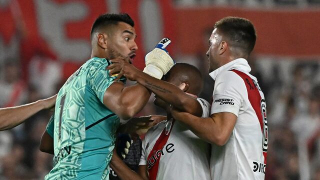 Superclasico v máji 2023 bol známy zo všetkých nesprávnych dôvodov
