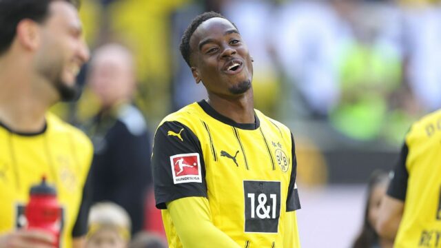 Prevody Chelsea: Dohoda blízko Dortmund's Jamie Gittens - zdroje

