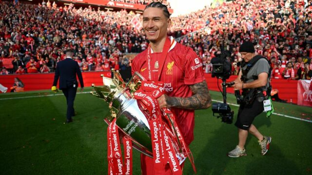 Prevody povesti, správy: Napoli Eye Move for Liverpool's Núñez

