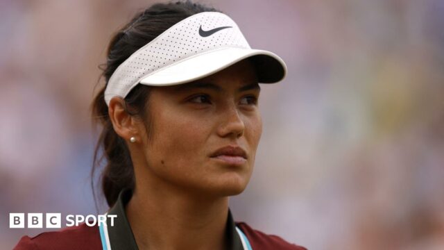 Emma Raducanu reacts after losing a point against Zheng Qinwen at Queen's
