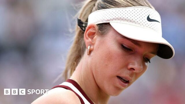 Katie Boulter looks down