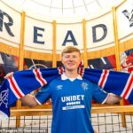 Lyall Cameron bol predstavený v Ibrox v utorok po podpísaní dohody pred zmluvou