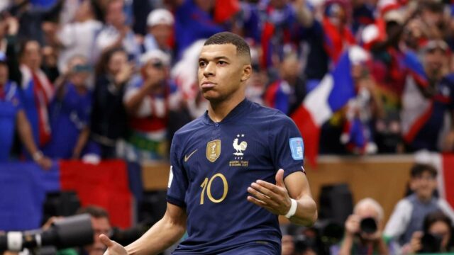 Real Madrids Kylian Mbappe s akútnou gastroenteritídou privedený do nemocnice


